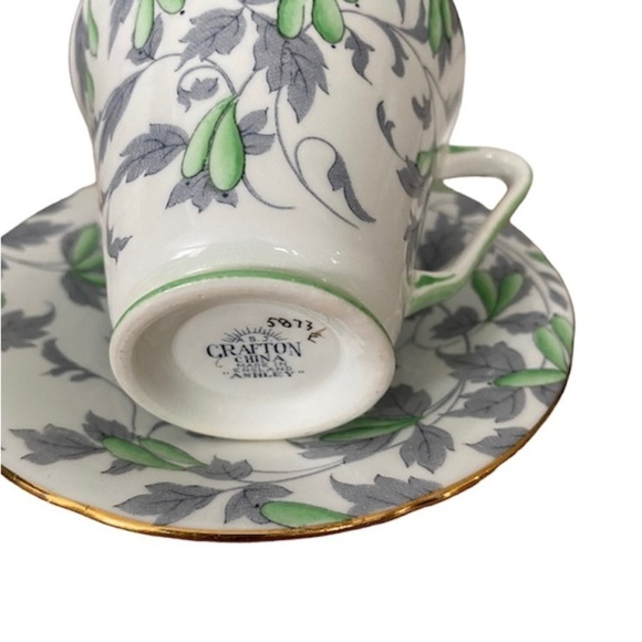 A.B.J Grafton China, Made in England, “Ashley” Tea Cup & Saucer - Picture 3 of 6